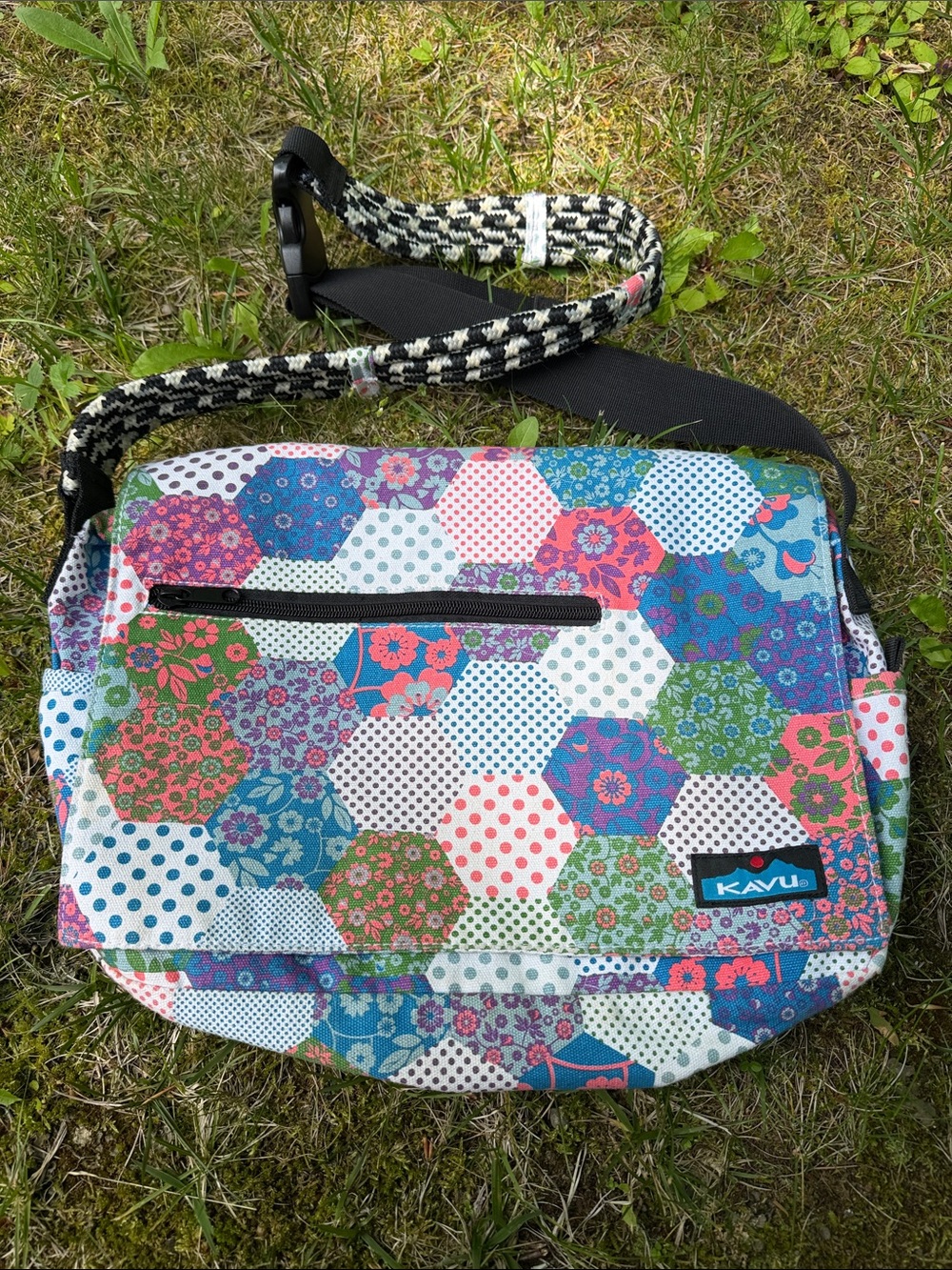 Kavu Hex Patchwork Crossbody Bag - White, Blue, Green, Pink